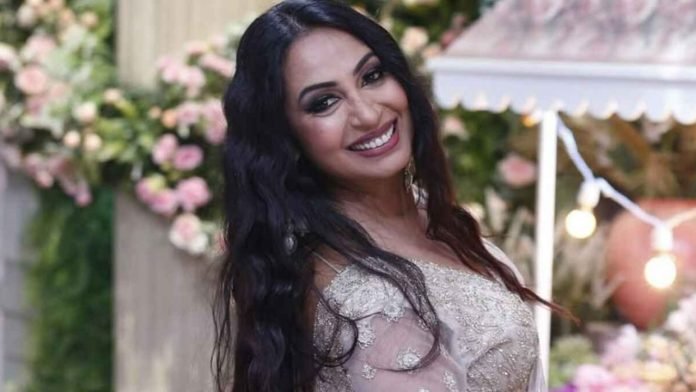 Kashmera Shah Splurges on Luxurious Gift Worth Rs 40 Lakhs! See What She Bought